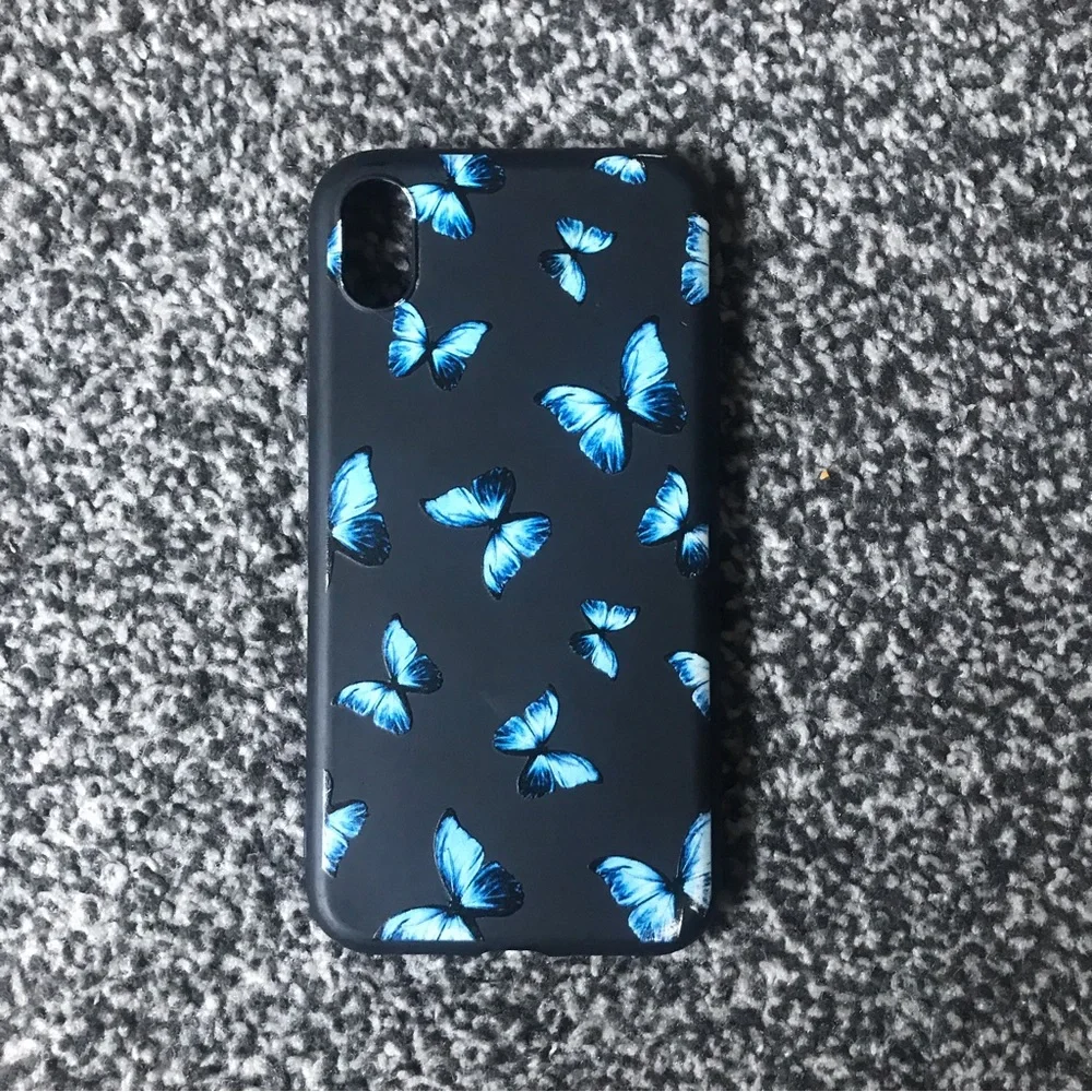 iPhone XS phone case butterflies 🦋 - Picture 1 of 3